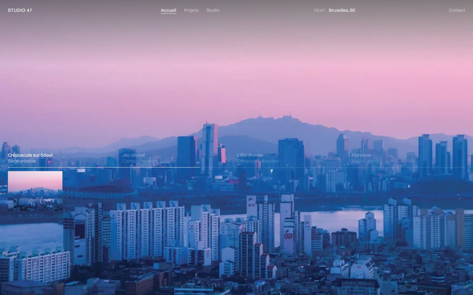 Page d'accueil du site Studio 47 : Séoul au crépuscule, page entière