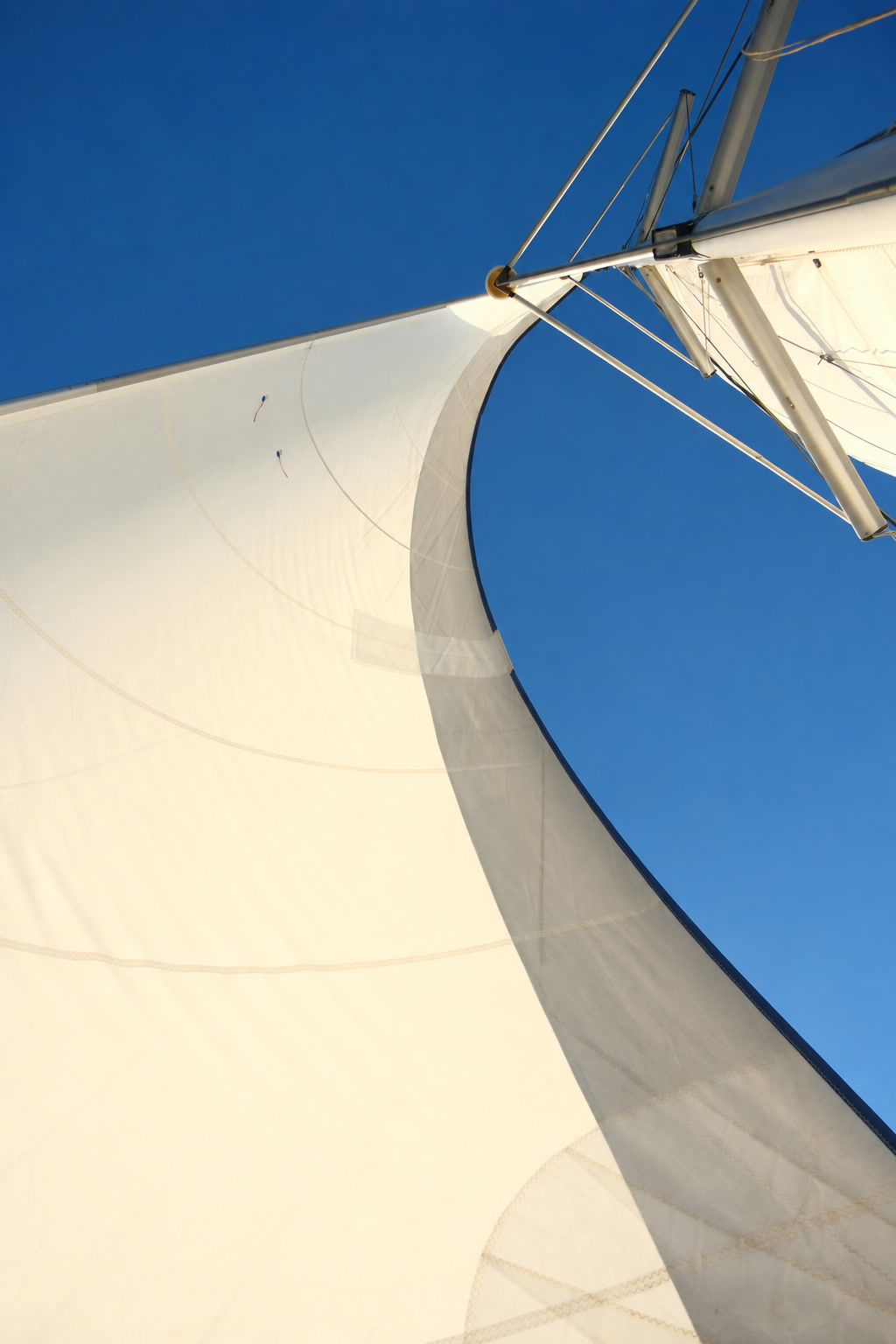 Global Meridian Yacht : refonte digitale d'un rassemblement d'exception de grands voiliers dans les Caraïbes, web design cartographique et récit éditorial, par Graphen Studio.
